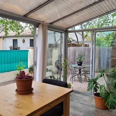 Appartement 70 M2 Avec Terrasse, Proche De La Mer Paulhan Exterior photo