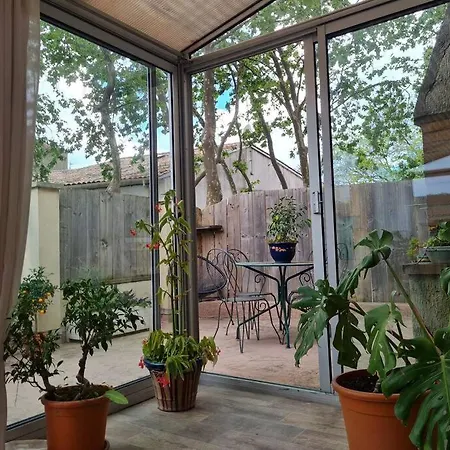 Appartement 70 M2 Avec Terrasse, Proche De La Mer Paulhan Exterior photo