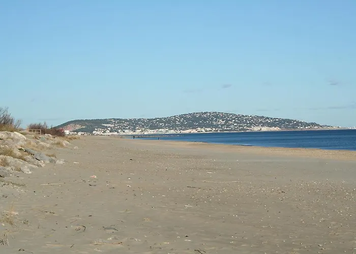 Appartement 70 M2 Avec Terrasse, Proche De La Mer